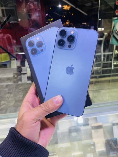 13 Pro Max  PTA 256 with Box