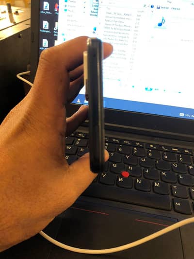 vivo y33s 8/128 conditions pic ma dhk sqtaa hoo all ok have