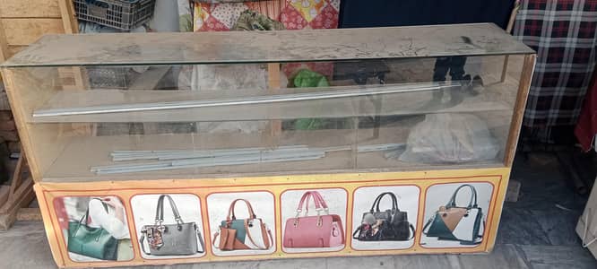 shop display counter