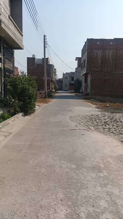 0321 86 10 688 Golden opportunity 3 Marla plot for sale only 2250000 in defense paradise samanabad