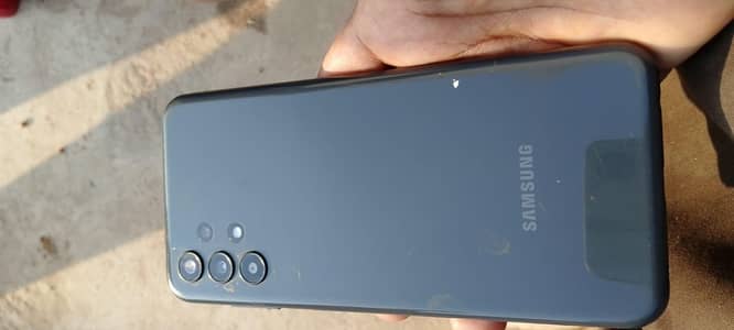 Samsung Galaxy a13 4/64 pta with charger exchange possible