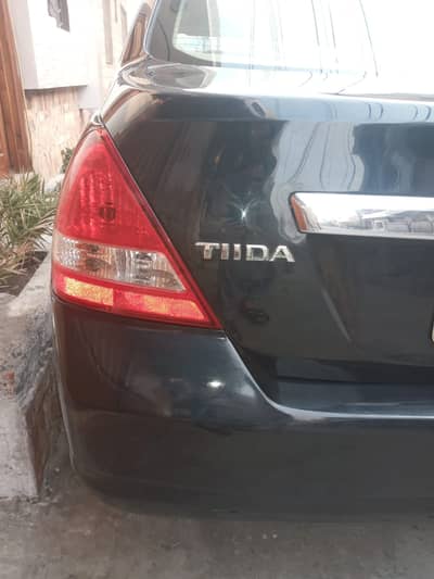 Nissan Tiida 2007