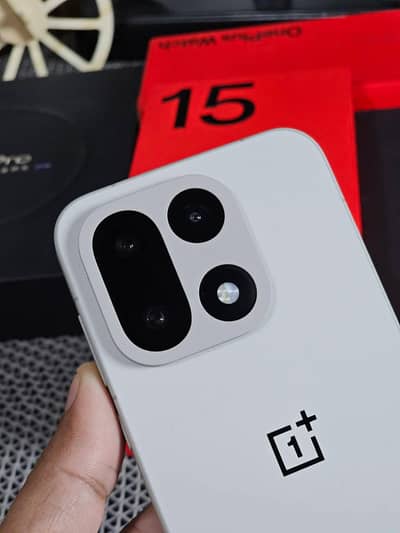 oneplus 15 16GB ram 1TB memory WhatsApp number 03.27. 49.20. 2.89