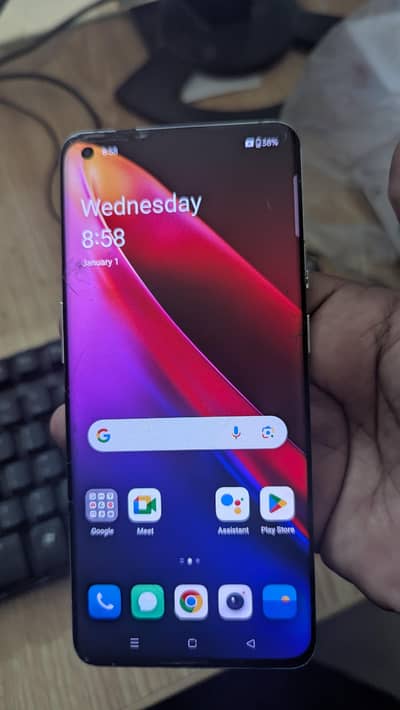 camera 1x blur hai . screen may crack hai baki screen all ok chlati h