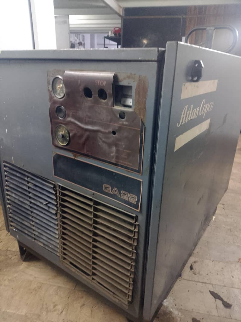 two used screw compressor 12