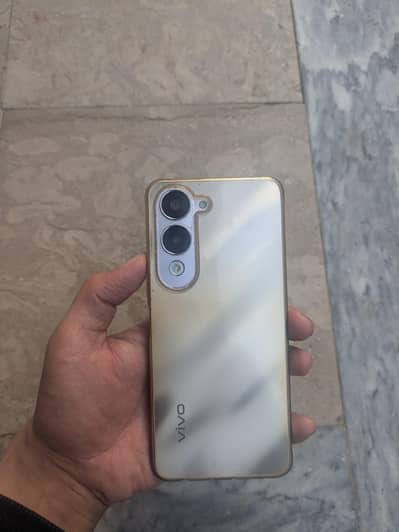 vivo YO4