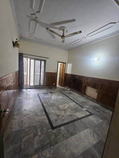 3bed 6marla portion available for rent location E11-4 Islamabad