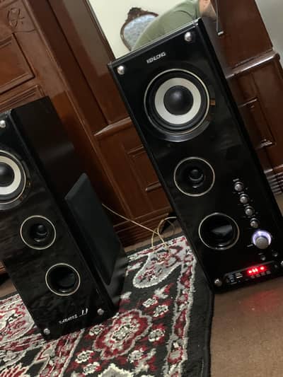 kenlong 2.2 Bluetooth speakers