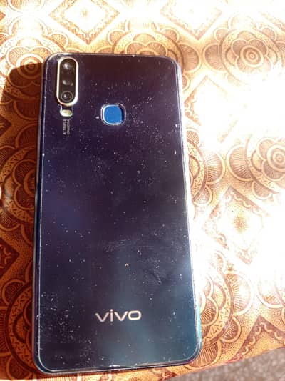 vivo 1901 net and clean  4/64. dual Sim exchange possible with iPhone