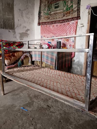 Counter table shawcase pure steel milk and chaska point