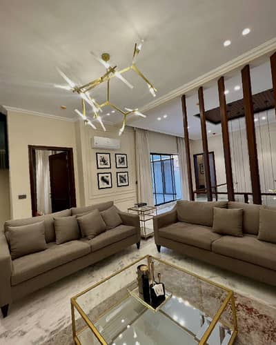 Beautiful Farm House For Rent In Lahore