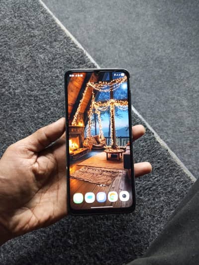 samsung a07 mint piese all ok  bhar sa aya ha box mble  sub sim 8mnth