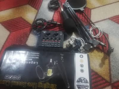 Best Microphone with fully table stand best for gamers