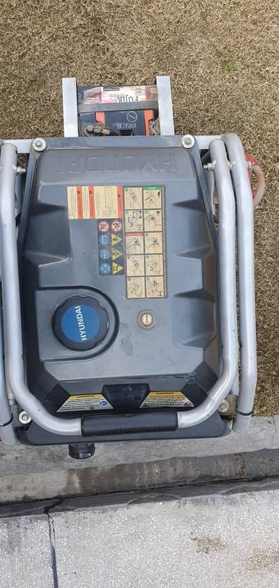 HYUNDAI HGS 3500.3KW