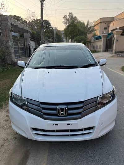 CITY 2011 Auto Jenuine car.