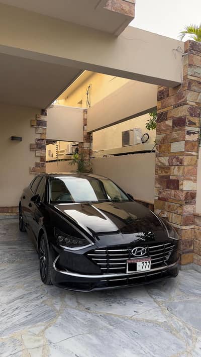 Hyundai Sonata 2.5 2021 I Karachi registered