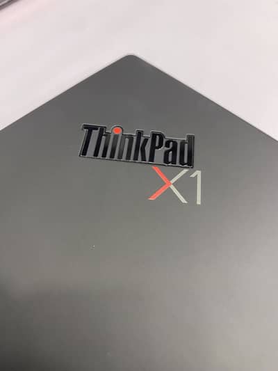 Lenovo X1Carbon/Core i5/10thGen/16GBRAM/256GBSSD NVME