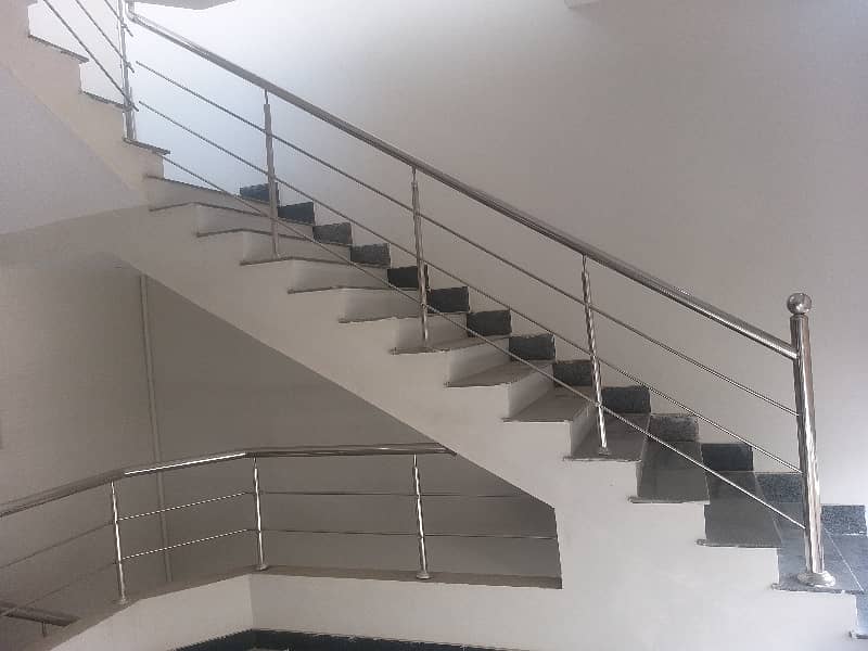 Upper Portion For Rent 10