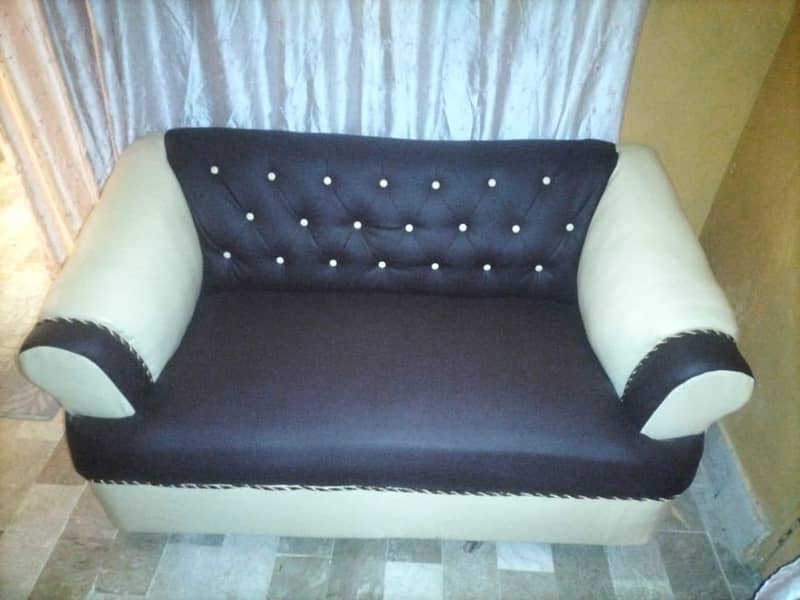 7 setar sofa set plus table 3