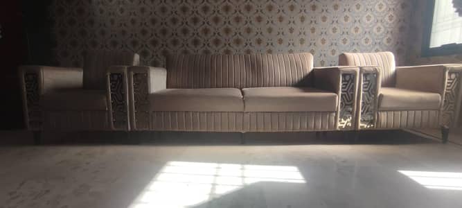 Only 20 days used this sofa
