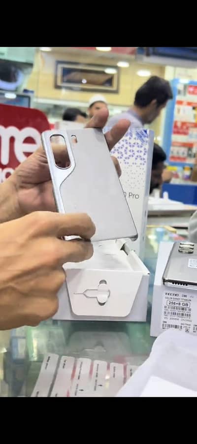 Techno Cammon 40 pro