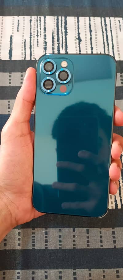 Iphone 12 pro 128 factory with box