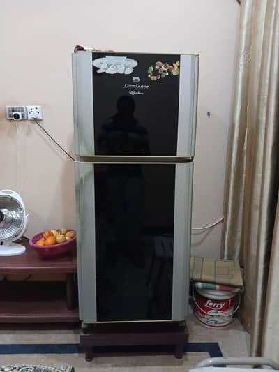 Dawlance fridge for sale used