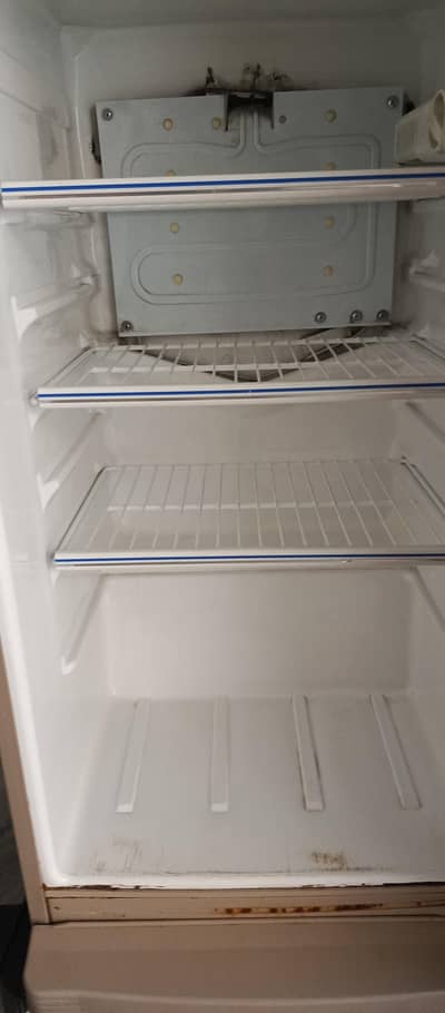 Dawlance fridge for sale