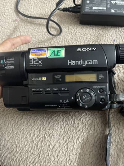 Sony handcam model ccd_tr411e