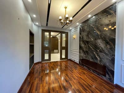 Top City 2 Bed Apartment For Sale