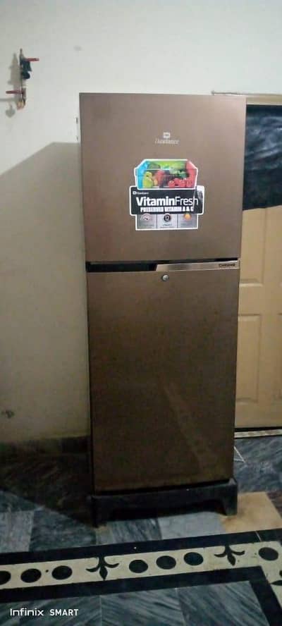 Fridge/Dawlance refrigerator/100%   Working