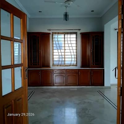 50x90 Kanal Upper Portion For Rent G-13