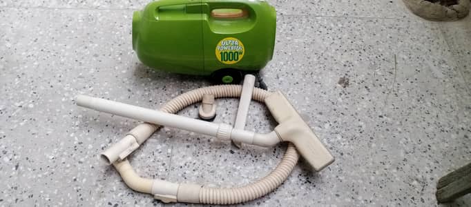 Vacuum cleaner (sharp)
