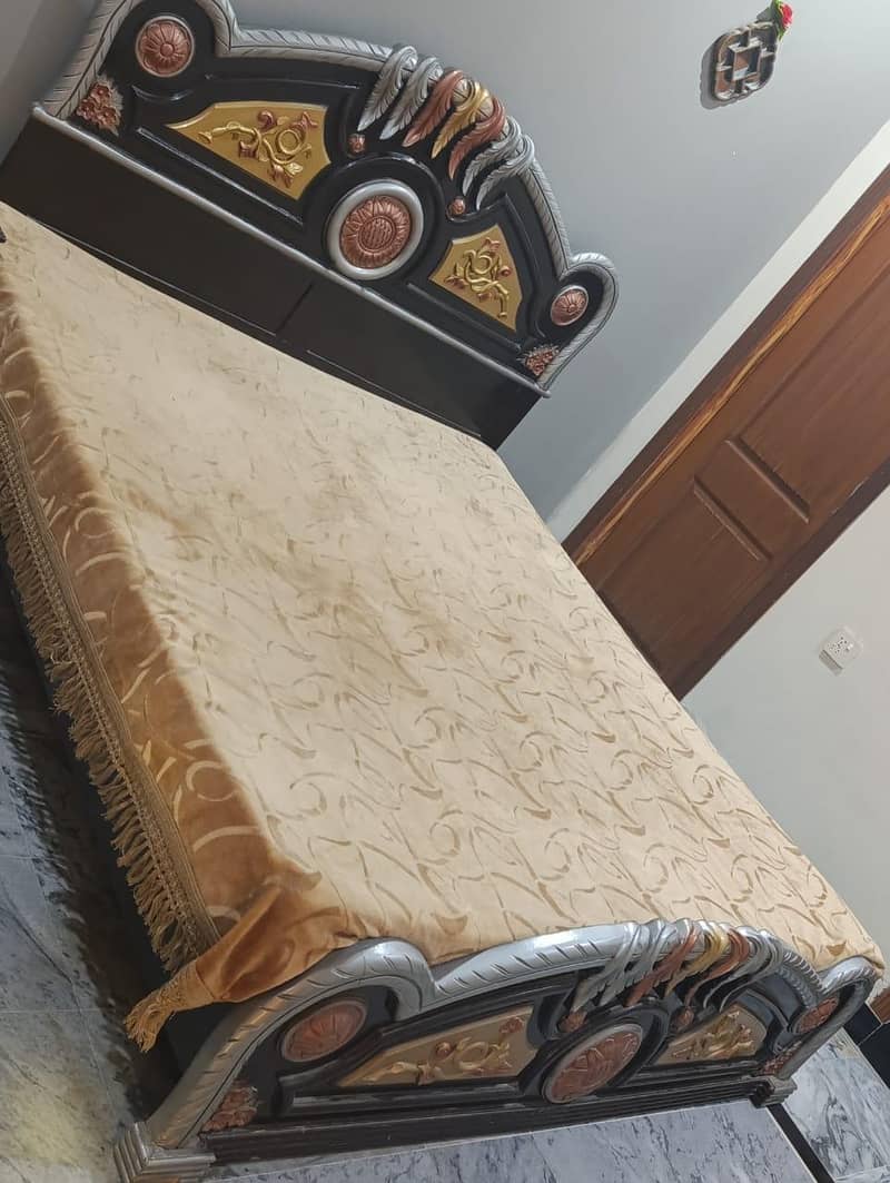king side bed 0
