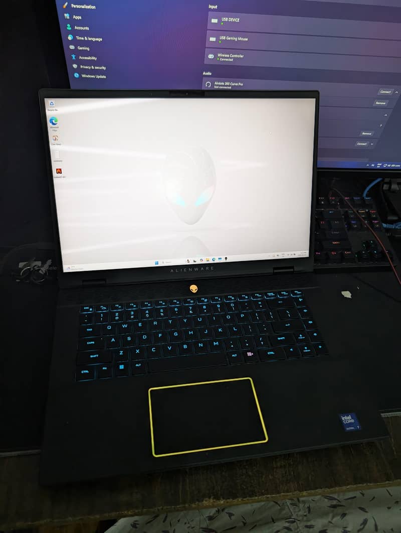 Alienware M16 R2 0