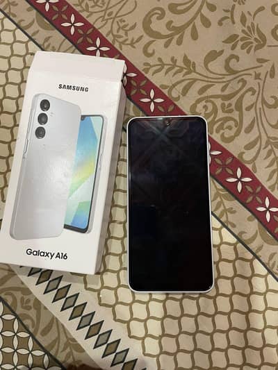 Samsung a16 4 128 just box open saudia se Aya hai aur sim nhi Dali