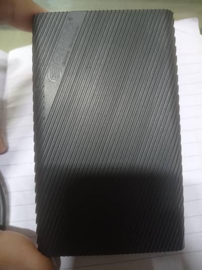 ORICO HHD case with cable