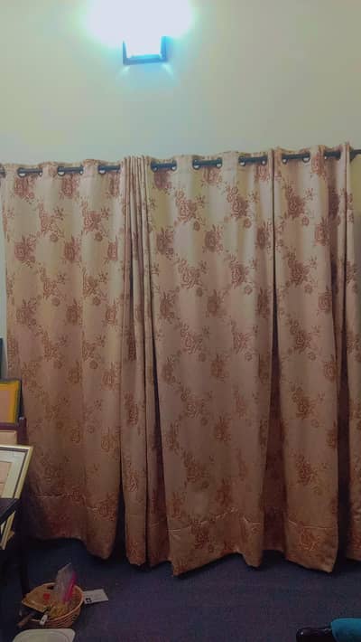 skijn colour heavy curtain with floral print