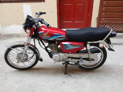Honda 125 2024 modal Islamabad number urgent sale