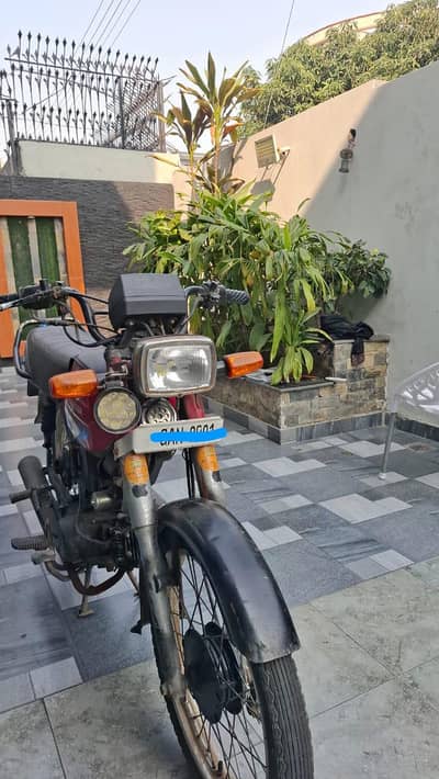 Yamaha YD-100 Junoon 2010