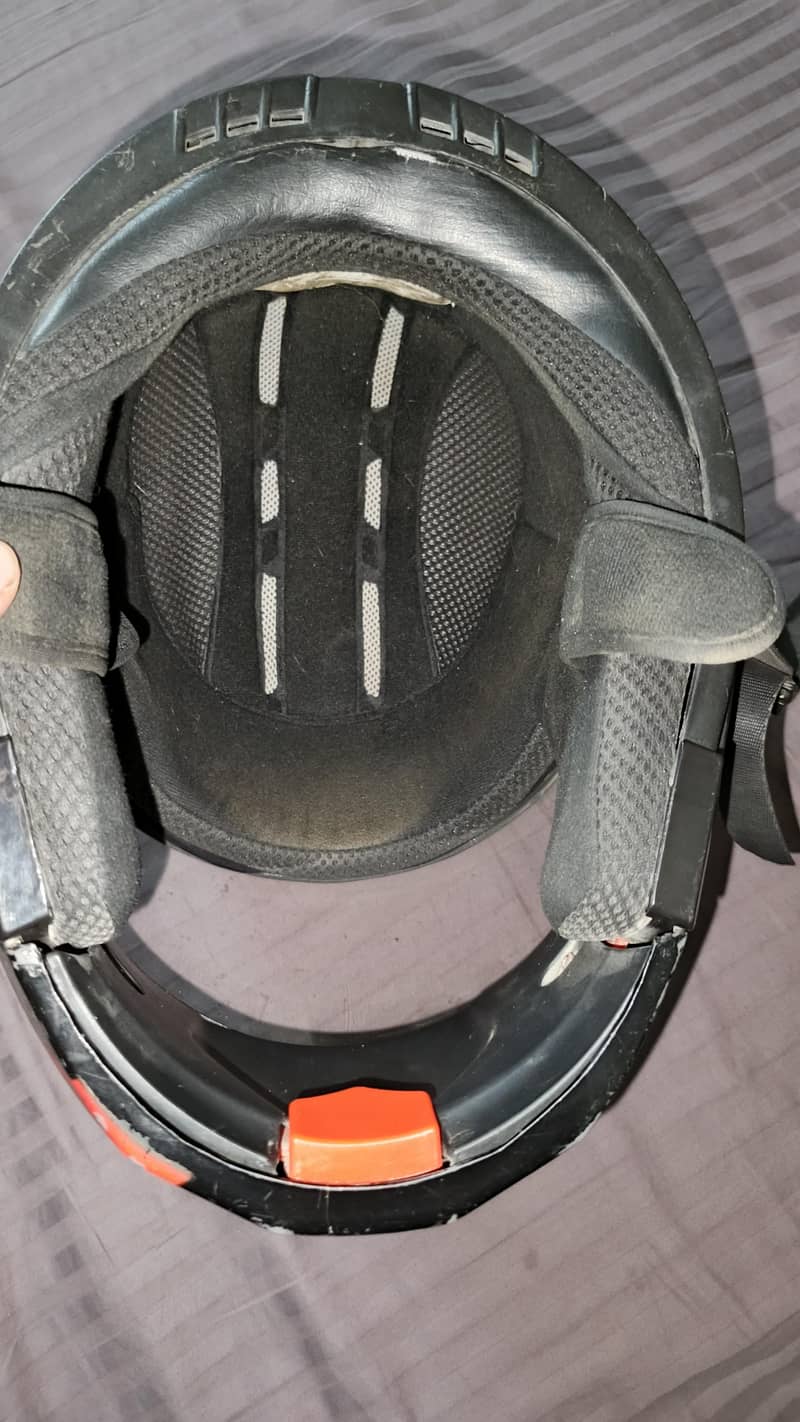 2 Vector modular helmets 3