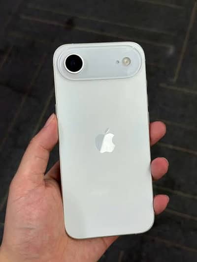 Iphone 17 Air white