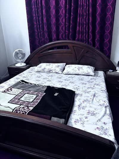 Complete Bed Set with Dressing and Side Tables