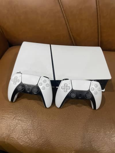Ps5 Slim Uk Model 2 Controllers + 7 Games Installed