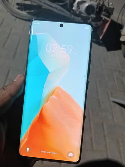 Tecno Spark 20 pro plus