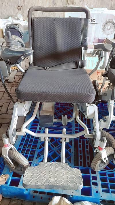 Electric Wheelchair - Cosin 120C