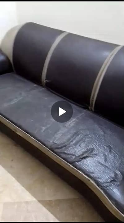 normal condition leather 5 seater sofa set for sale