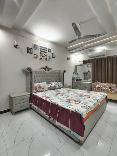 COMPLETE KING SIZE BED SET | USED | Dressing Table | 02 Side Tables