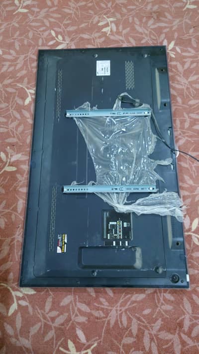 Samsung Lcd 55 to 59 inch 10 by 10 condition