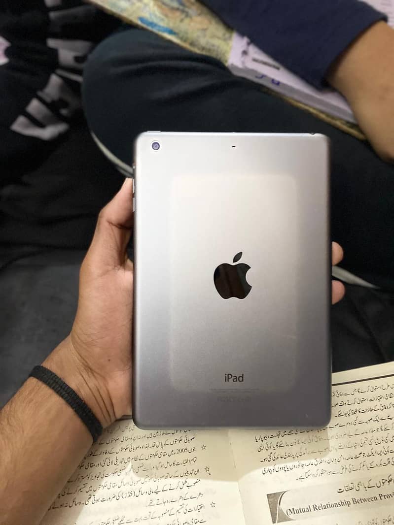 ipad mini 2 1